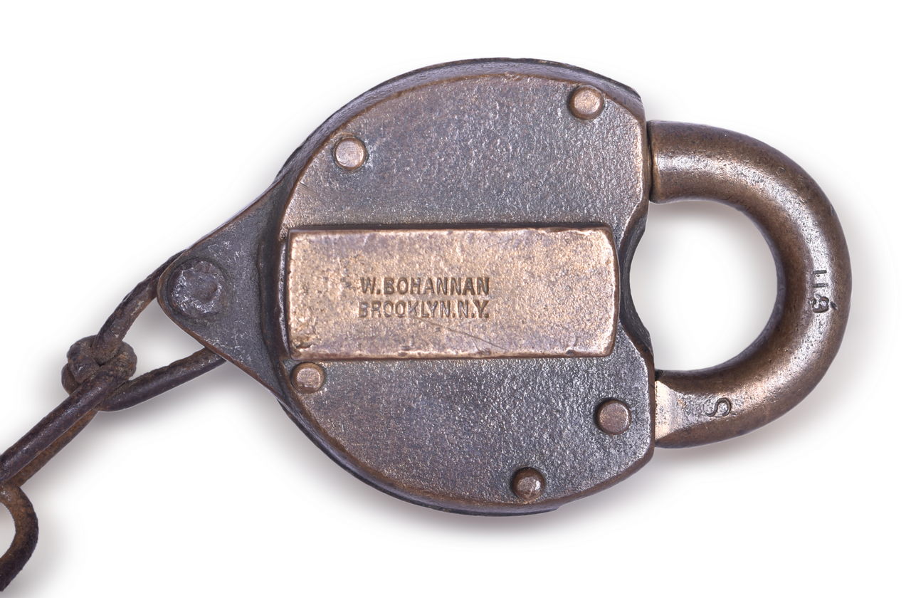 4284 - Wilson Bohannan Ohio Electric Railway Brass Heart Shaped Lock thumbnail