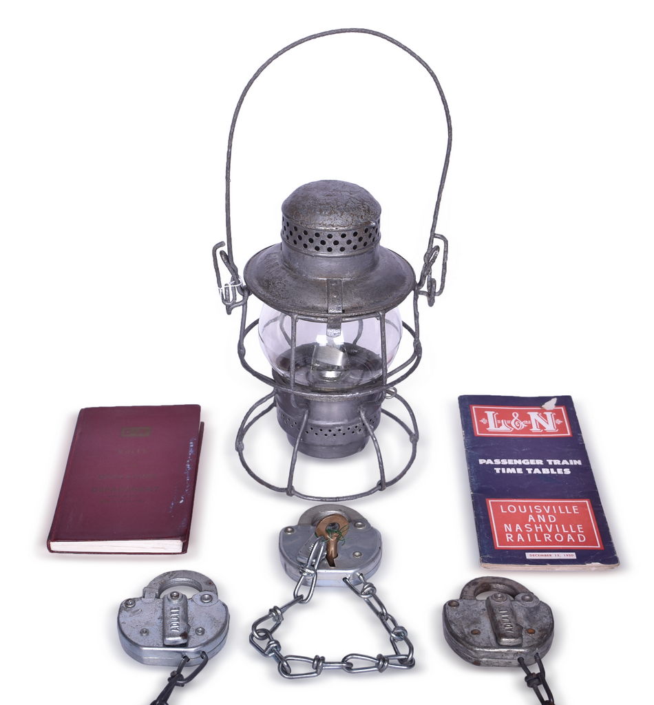 4333 - Louisville & Nashville Railroad Armspear Lantern, Adlake Locks, Key, Timetable, and Rules Book thumbnail