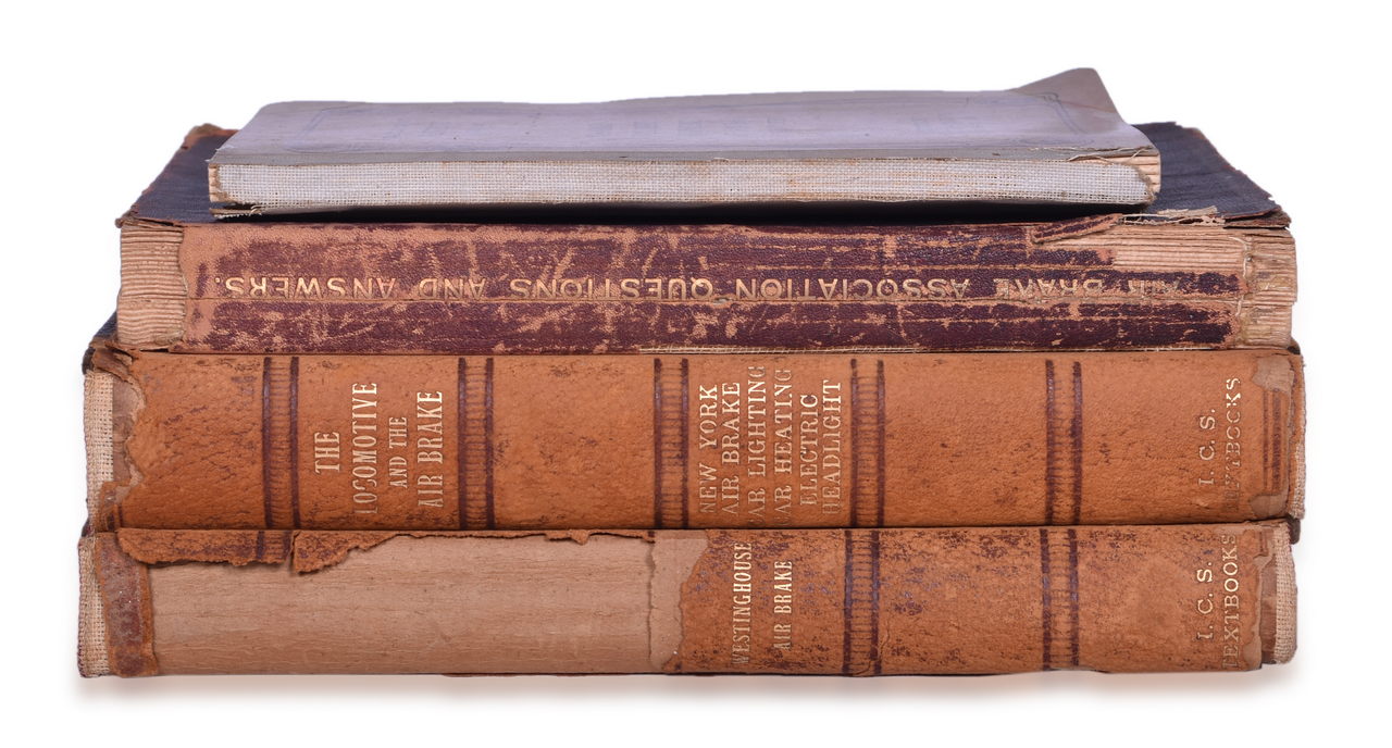 5008 - Group of Four Railroad Air Brake Textbooks/Manuals thumbnail