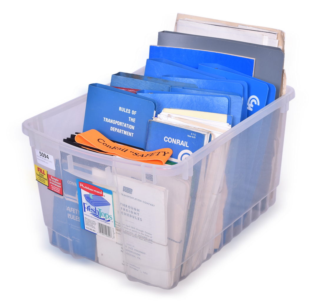 5094 - 34+ Pieces of Conrail Paper Ephemera - Manuals, Maps, and More thumbnail