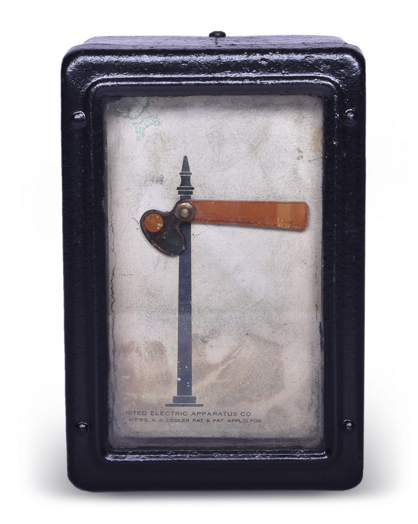 5104 - United Electric Apparatus Co. Railroad Semaphore Signal Indicator thumbnail
