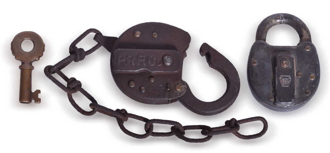 5128 - Pennsylvania Railroad Knobby Hilt Key and Steel Bodied Locks thumbnail