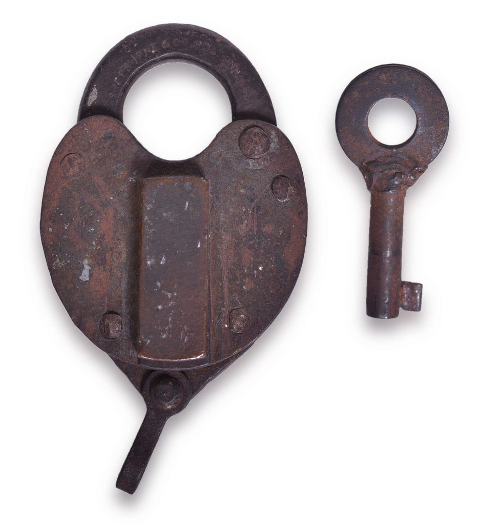 5132 - Boston and Maine Railroad Brass Heart Shaped Lock by Sherburn w/ Key thumbnail