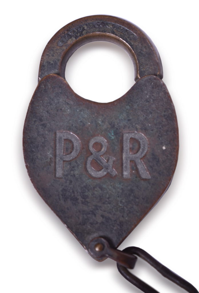 5159 - Philadelphia & Reading Railroad Yale Brass Heart Shaped Lock thumbnail