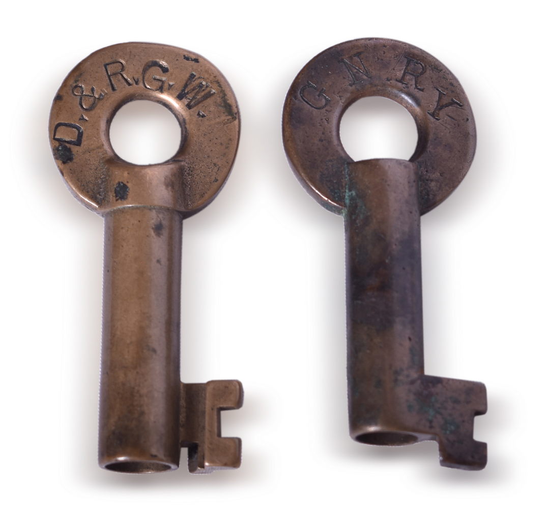 5167 - Great Northern Railway and Denver & Rio Grande Western Brass Railroad Keys thumbnail