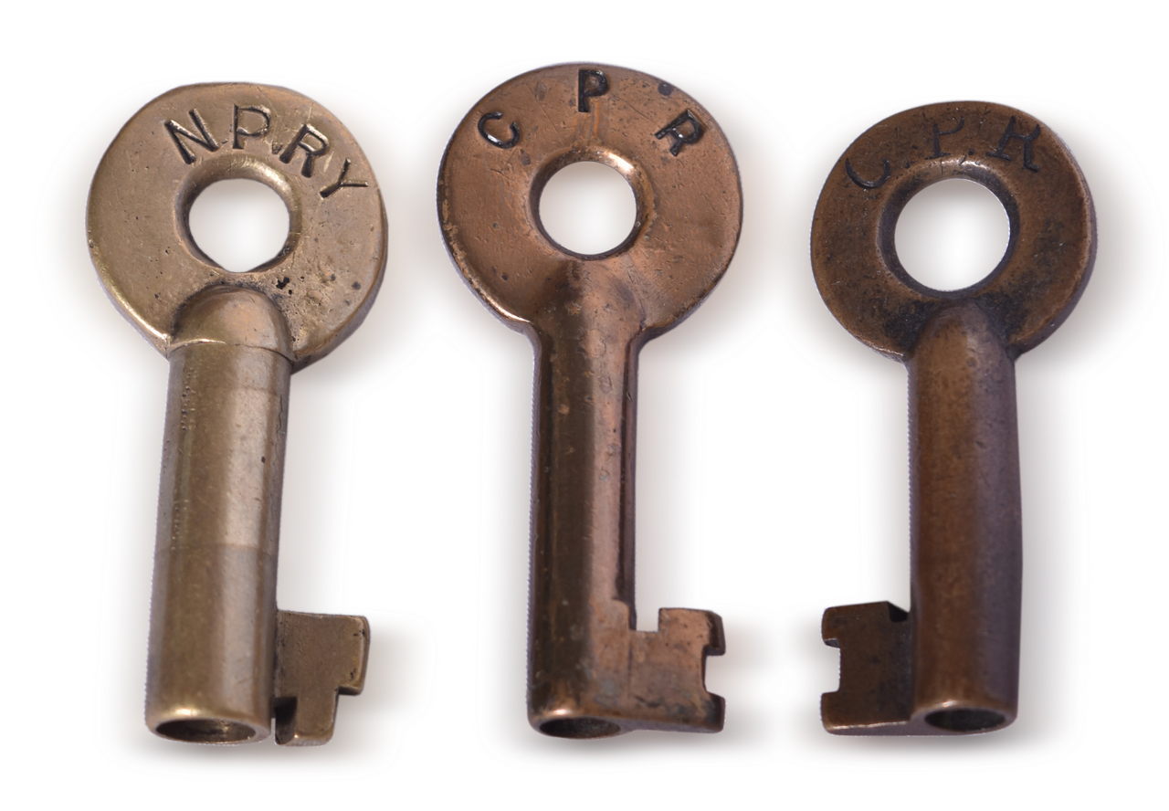 5169 - Northern Pacific Railway and Canadian Pacific Brass Railroad Keys thumbnail