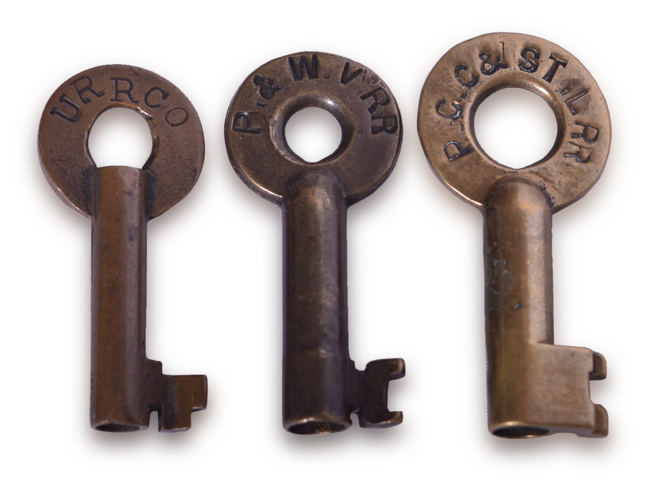 5173 - Three Northeast Railroad Brass Keys - Pittsburg & West Virginia, Union Railroad Co., and Pittsburgh, Cincinnati, Chicago & St. Louis thumbnail