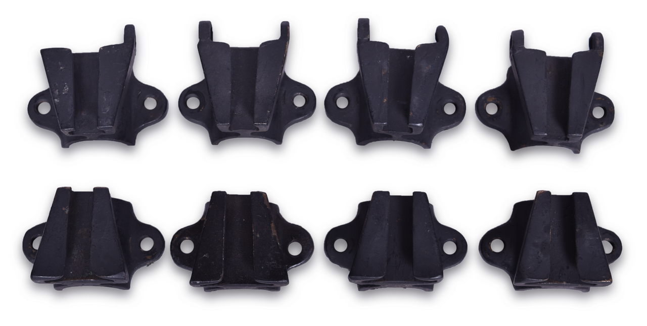 5304 - Group of Eight Wedge-Style Cast Brass Marker Lamp Brackets thumbnail