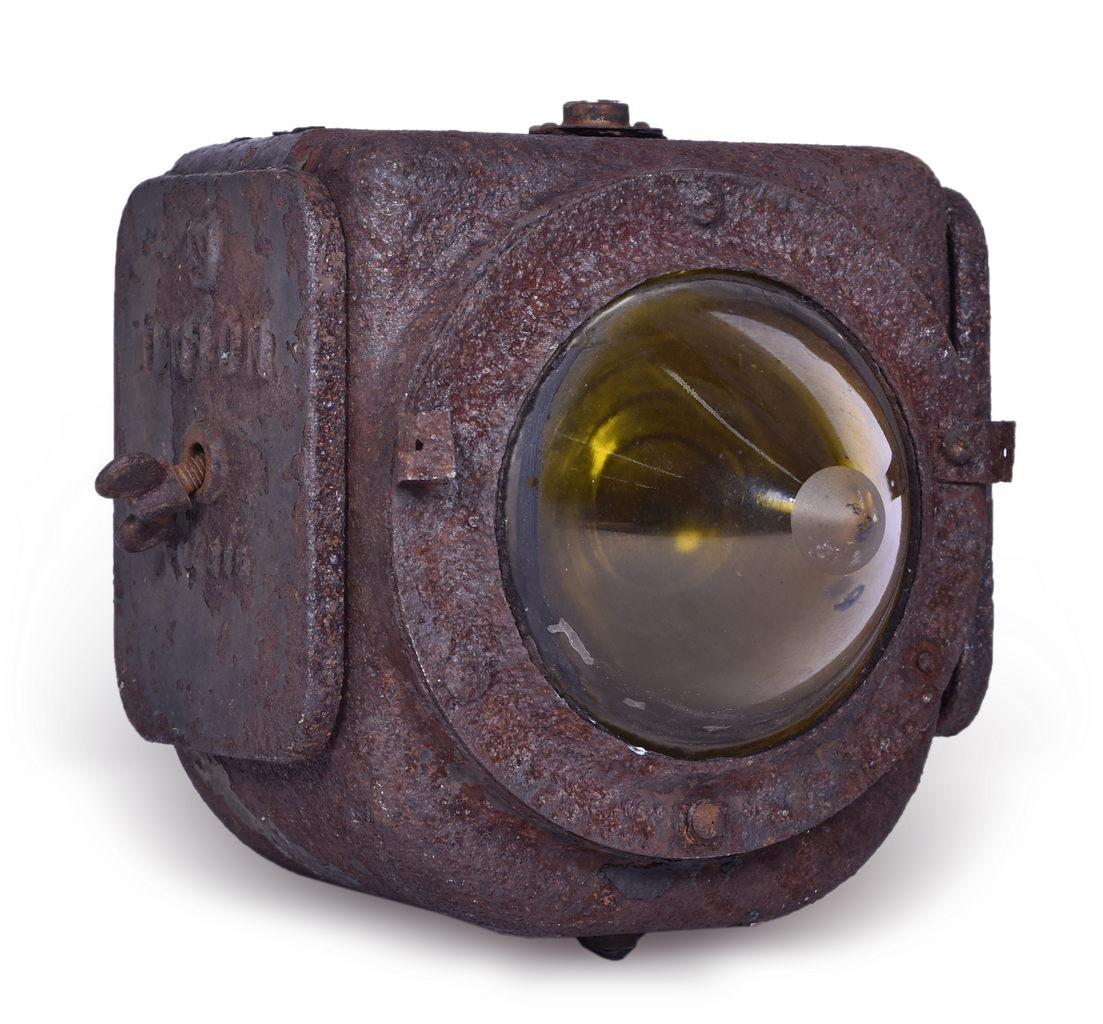 5506 - Union Switch and Signal Position Light Lamp Housing thumbnail