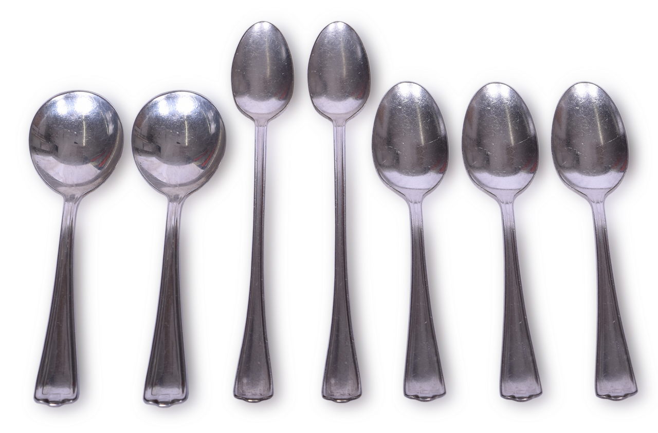 5539 - Seven Pieces of Louisville and Nashville Railroad Cromwell Flatware - Teaspoon, Soup Spoon, and Iced Tea Spoon thumbnail