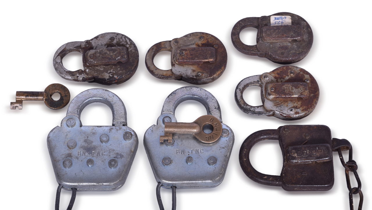 5332 - Group of Burlington Northern Railroad Locks thumbnail