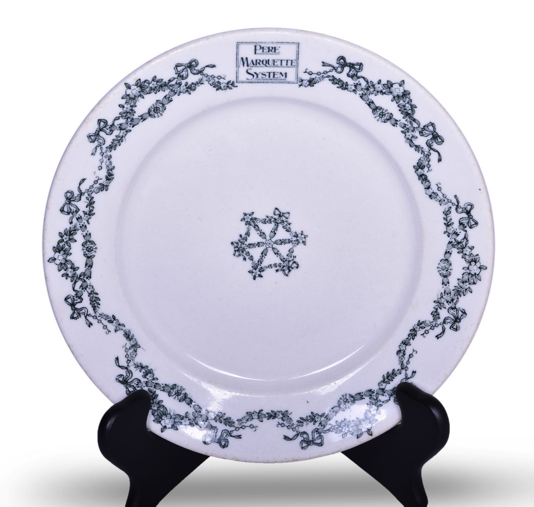 6363 - Pere Marquette System Railroad Syracuse China Dining Plate 9