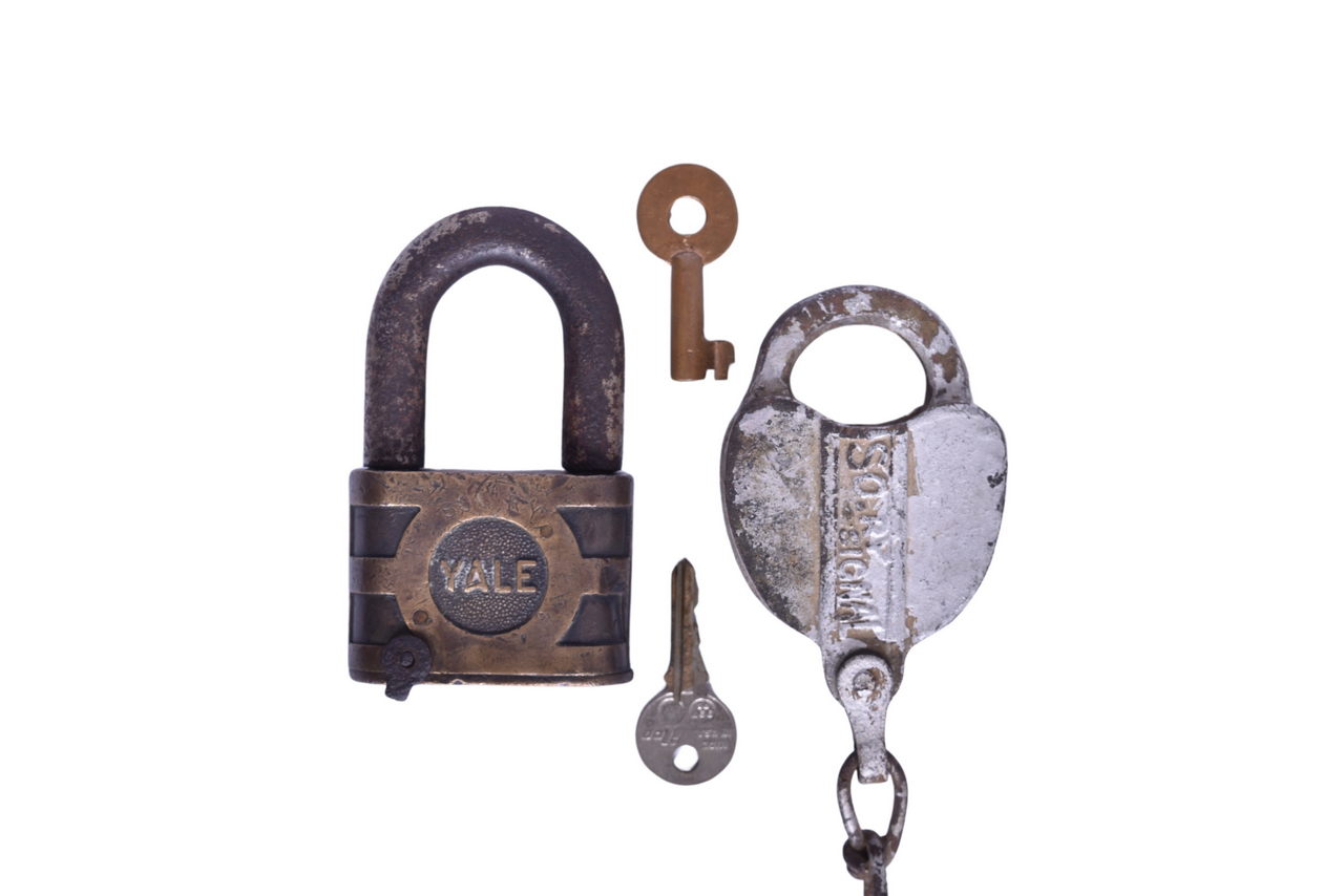 6366 - Pair of Southern Railway Railroad Locks thumbnail
