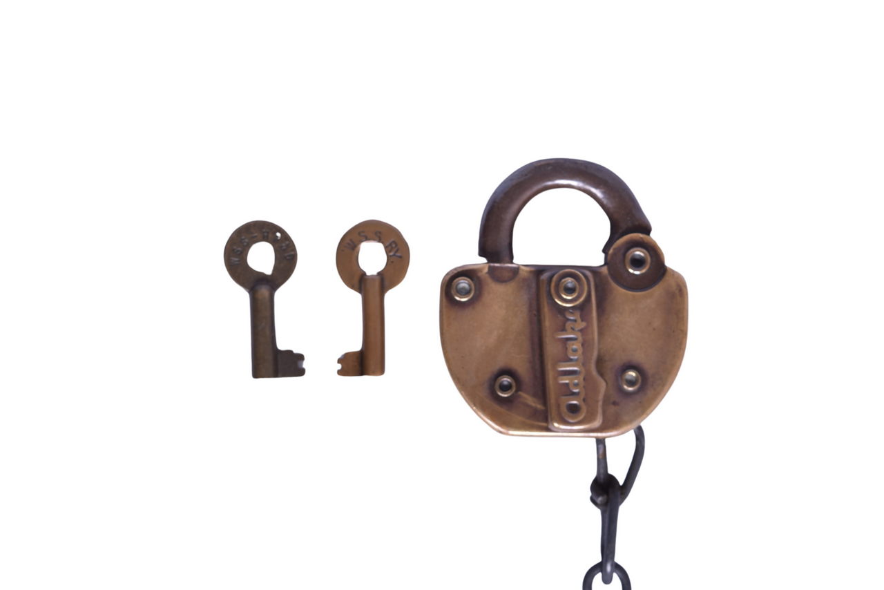 6386 - Adlake Winston-Salem Southbound Railway Railroad Brass-Bodied Lock With Two Keys thumbnail