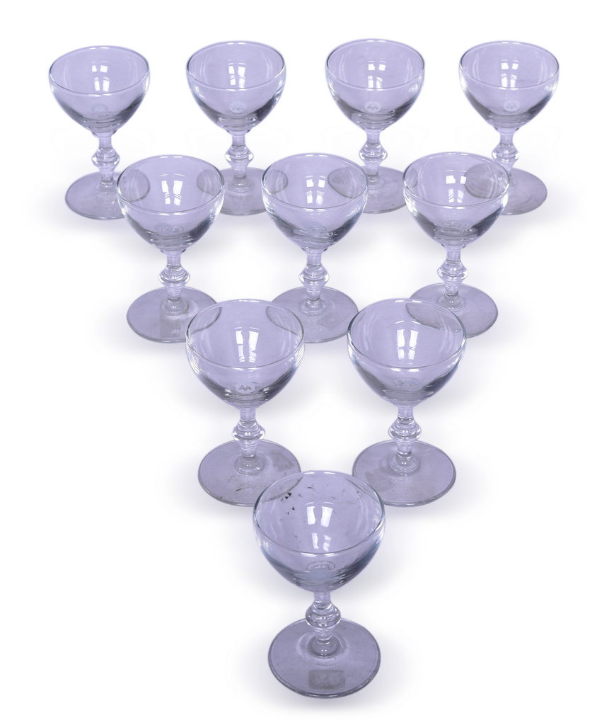 6427 - Group of Ten Monon Stemmed Wine Drinking Glasses thumbnail