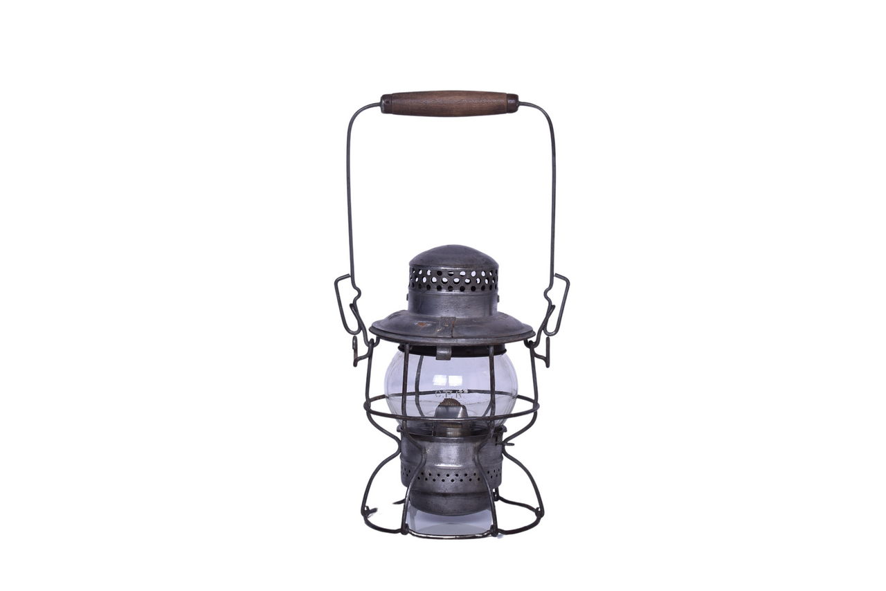 6482 - Piper Canadian Pacific Railroad Lantern with Clear Etched Globe thumbnail