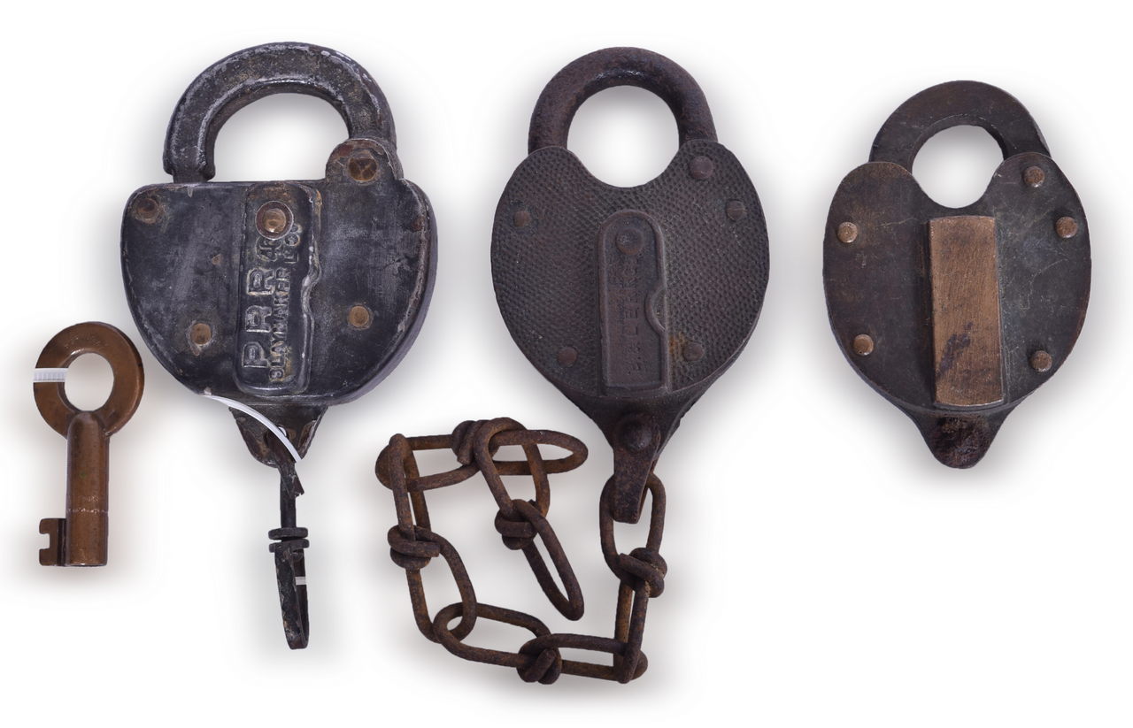 6487 - Three Railroad Locks and Key - Bessemer & Lake Erie, Pennsylvania, and Milwaukee Road thumbnail