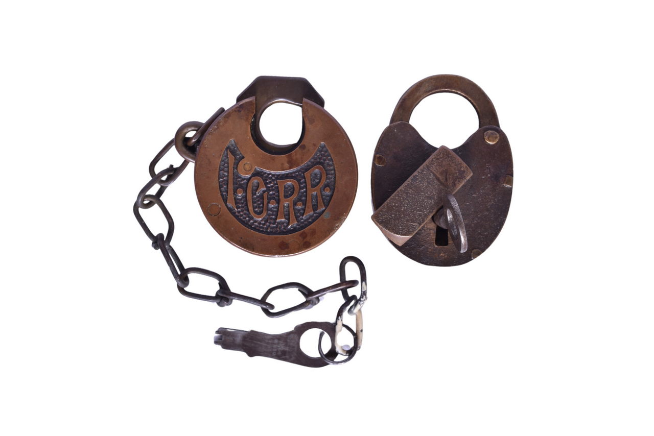 6551 - Illinois Central Railroad Pancake Six Lever Brass Lock and Heart Shaped Signal Lock thumbnail