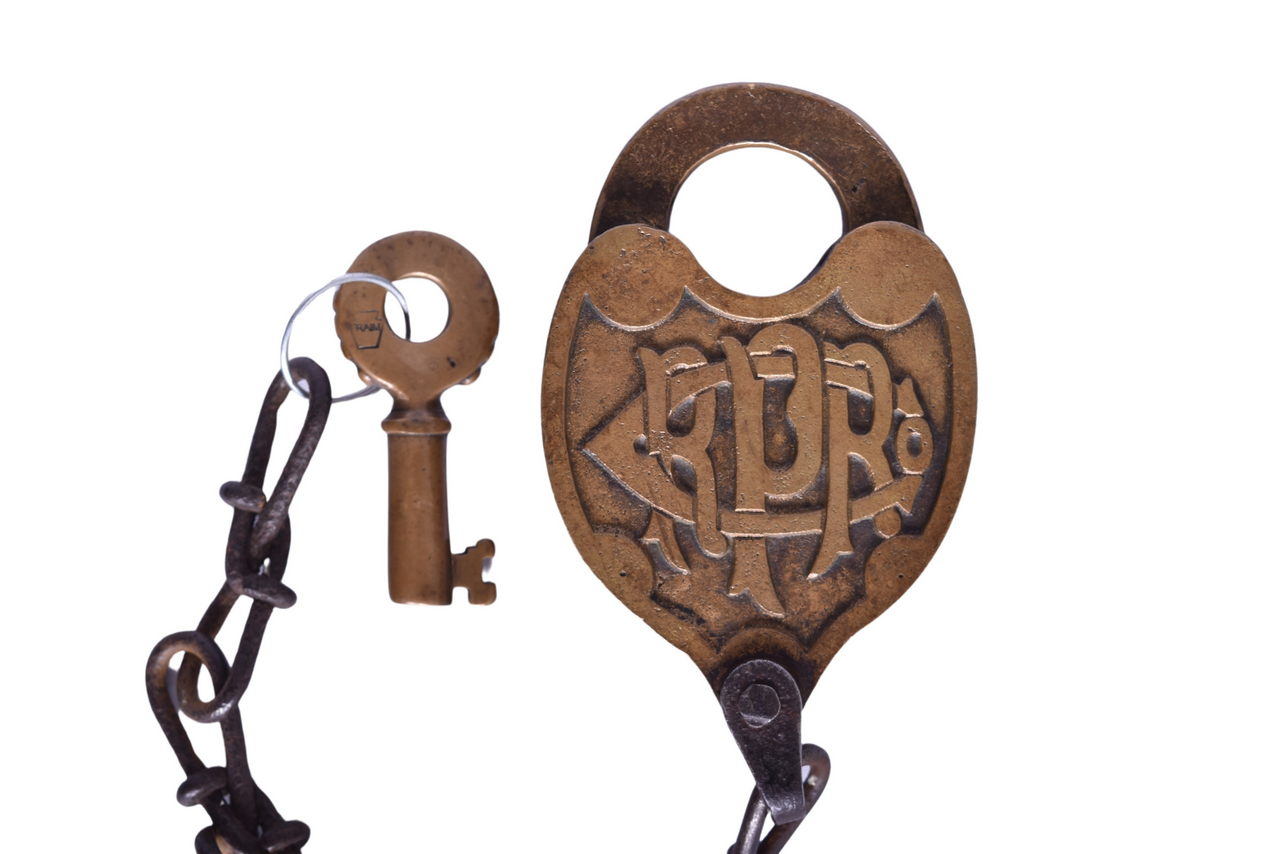 6553 - Fraim Pennsylvania Railroad Co. Fancy Cast Brass Heart Shaped Lock w/ Knobby Hilt Key thumbnail