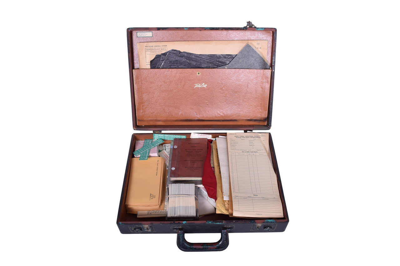 6594 - New York Central System/Penn Central Railroad Conductor's Kit thumbnail