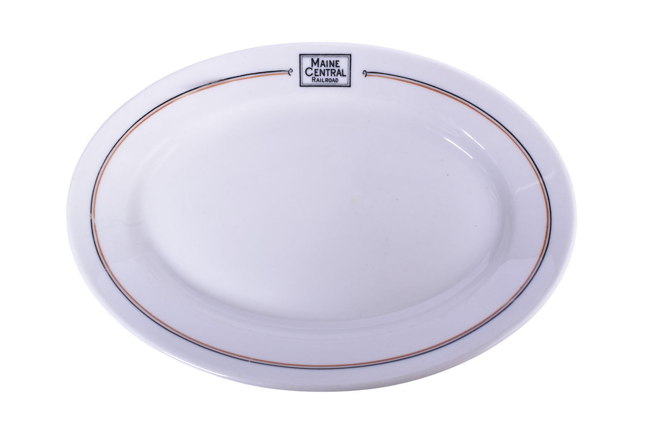 6655 - Maine Central Railroad China Bangor Oval Platter Plate 9 1/4