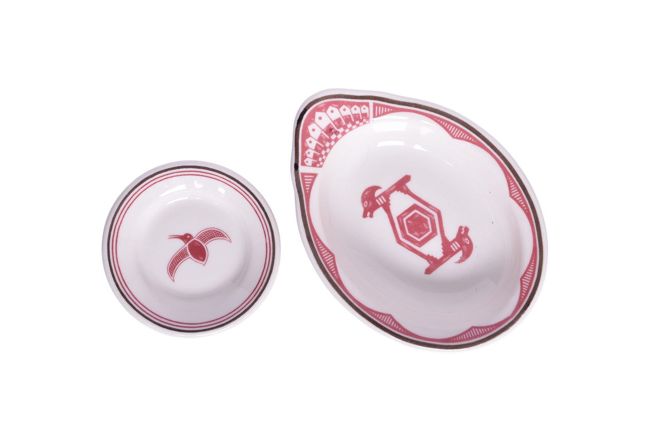 6695 - Atchison, Topeka, And Santa Fe Railroad China Mimbreno Bakers Dish and Butter Pat thumbnail