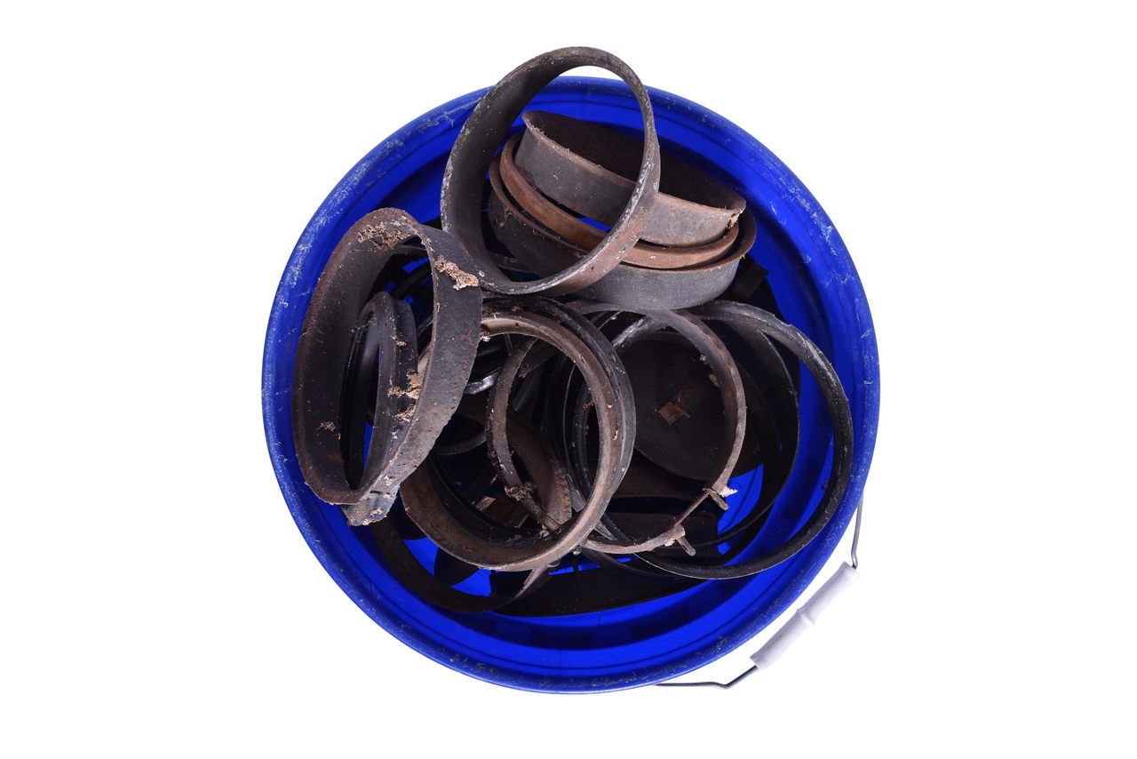 6700 - 5 Gallon Bucket Filled with Railroad Lantern and Lamp Lens Retaining Rings and Hoods thumbnail