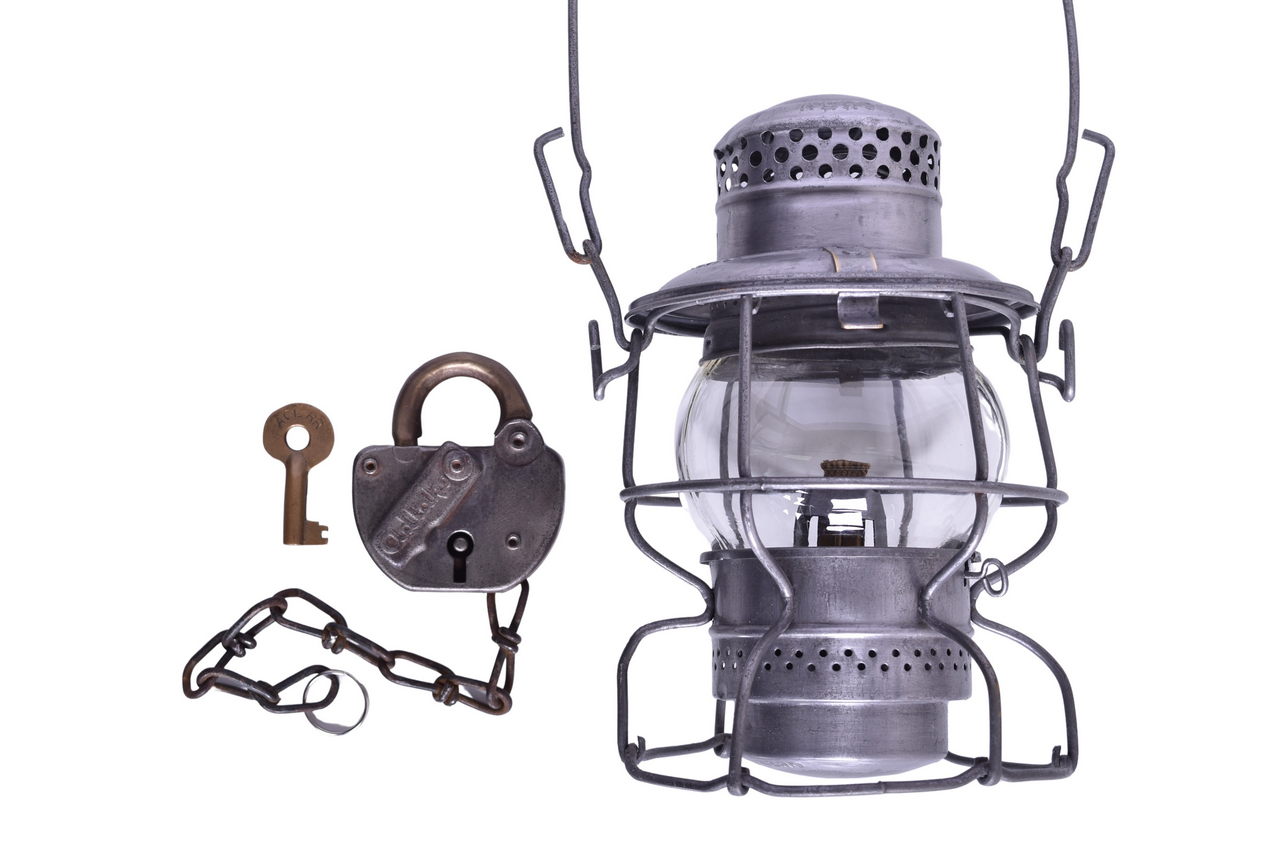 6014 - Atlantic Coast Line Kero Lantern and Adlake Lock w/ Key thumbnail