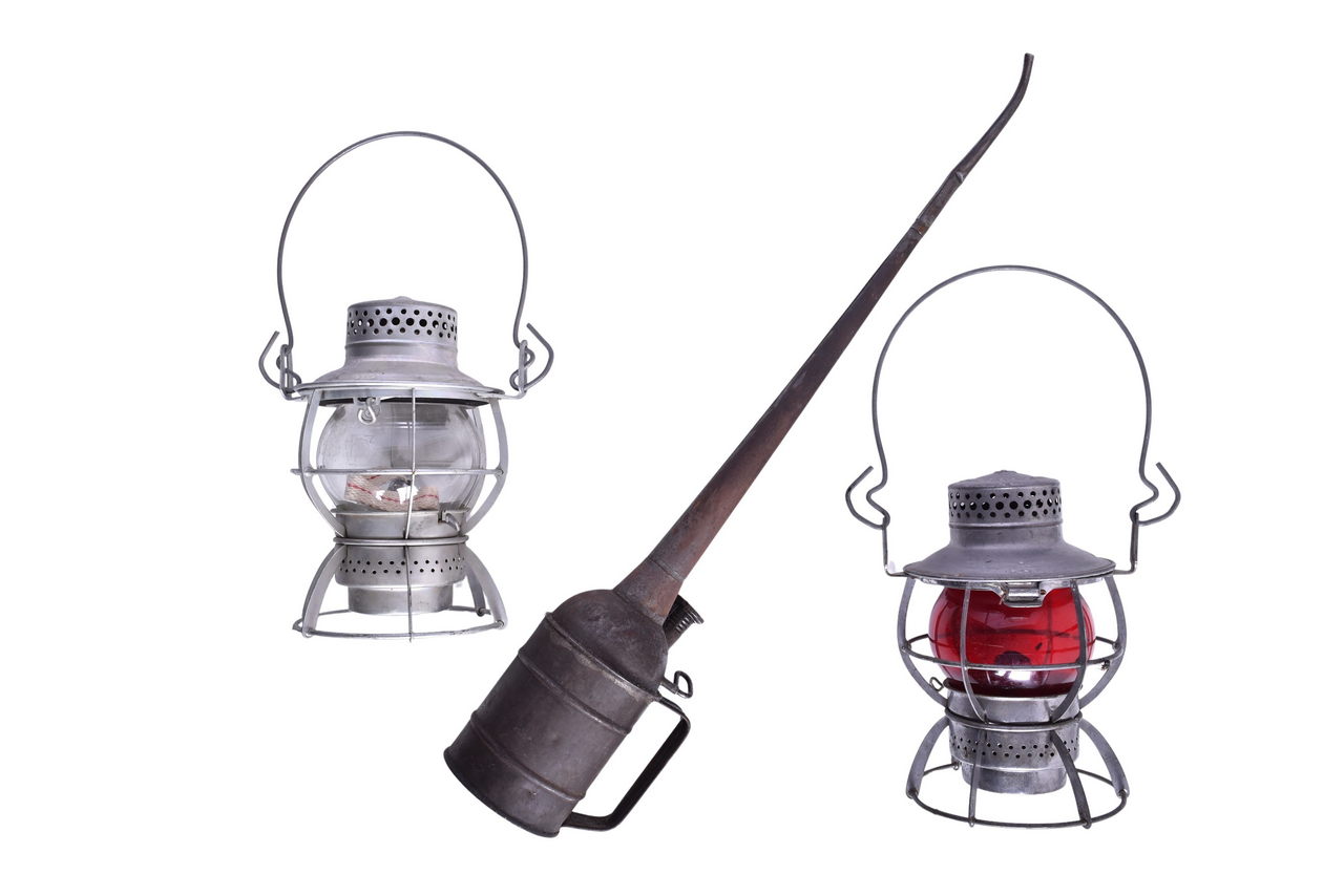 6038 - Pennsylvania and Reading Railroad Lanterns and Tall Oil Can thumbnail