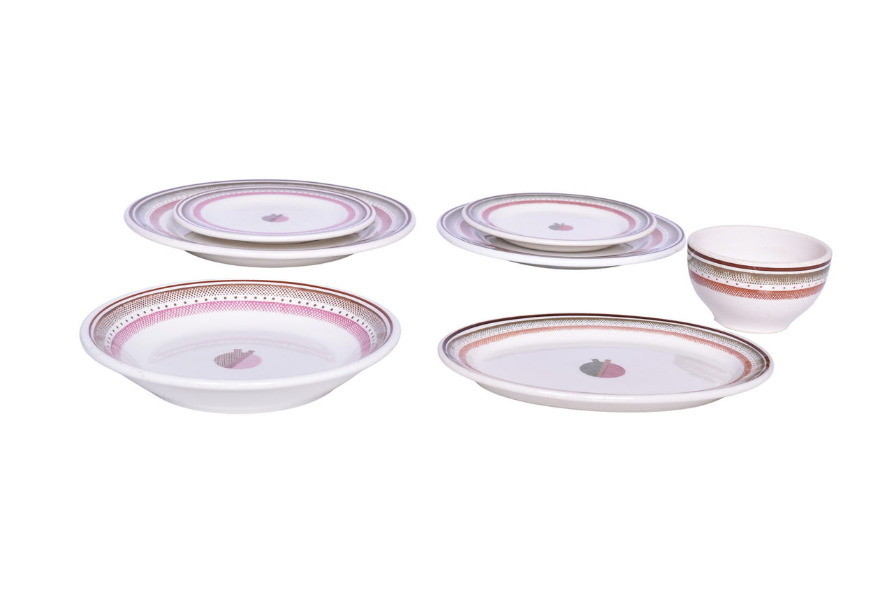 6043 - Seven Pieces of Pennsylvania Railroad Broadway Limited China Oval Platter, Plates, Bouillon Cup, and Bowl thumbnail