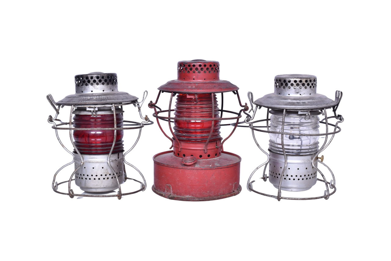 6044 - Three Lanterns - Pennsylvania Railroad and Consolidated Edison System thumbnail