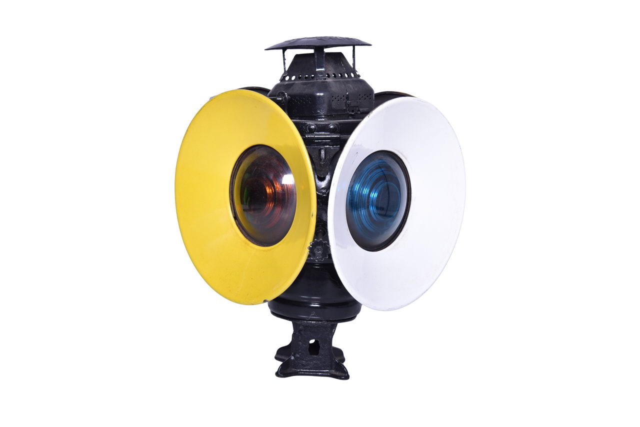 6048 - Dressel Railroad Switch Lantern w/ White and Yellow Porcelain Day Targets thumbnail