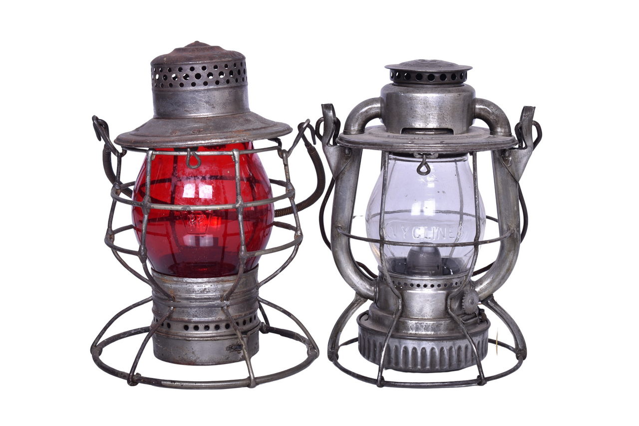 6052 - Keystone Casey Pennsylvania Red Globe and New York Central Vesta Railroad Lanterns thumbnail
