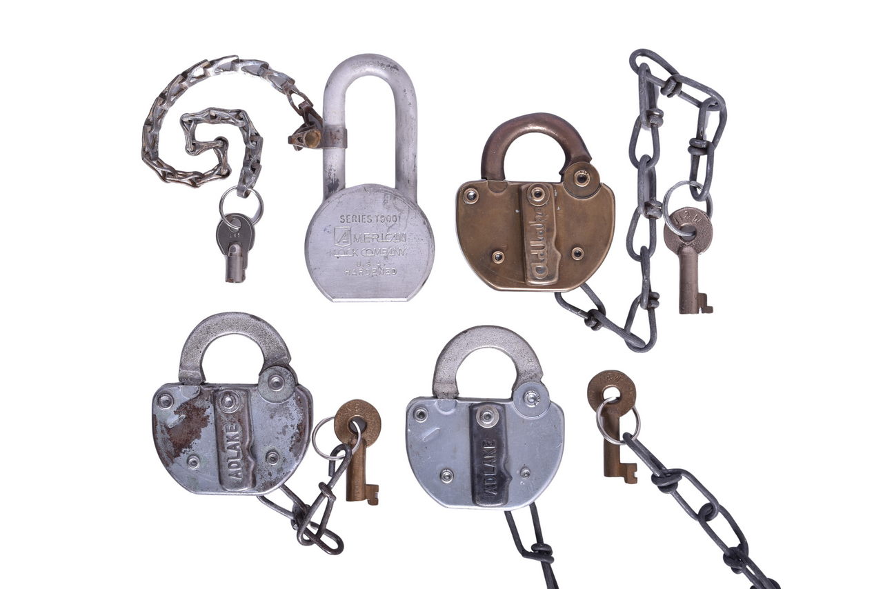 6056 - Four Norfolk and Western Railroad Locks - Adlake and American w/ Keys thumbnail