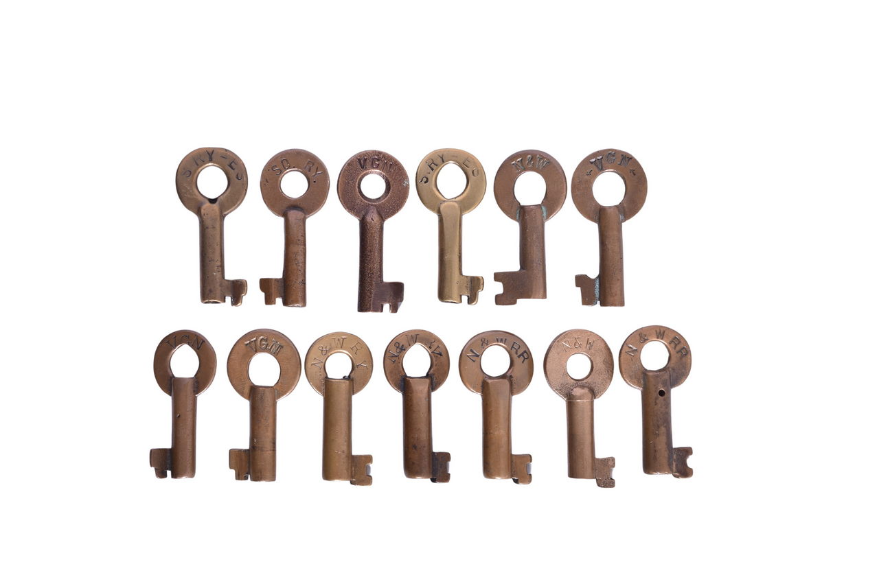 6078 - Thirteen Brass Railroad Keys - Norfolk and Western, Virginian, Southern thumbnail