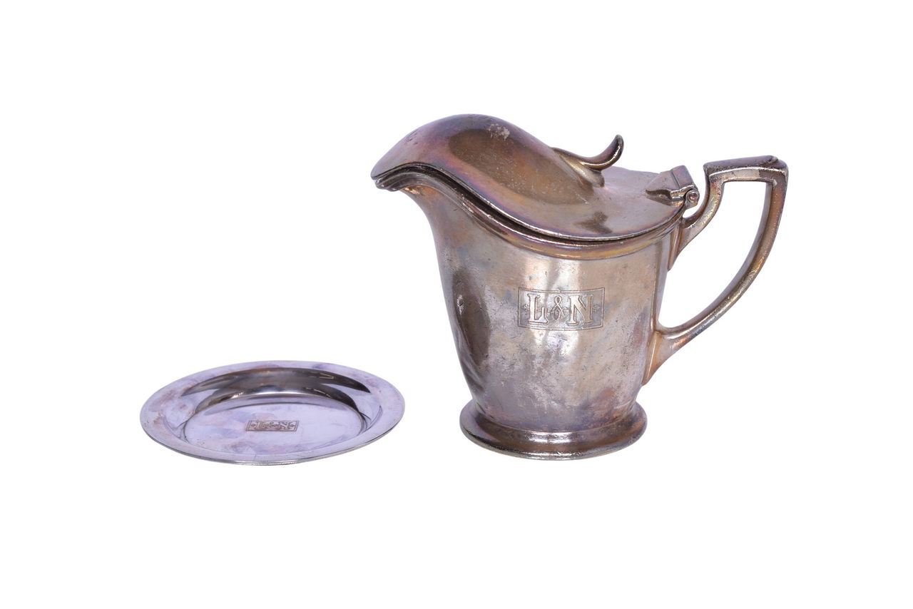 6089 - Louisville & Nashville Railroad International Silver Creamer and Butter Pat thumbnail