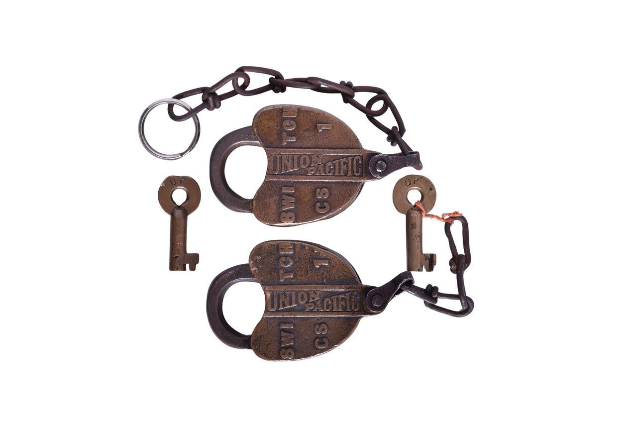 6146 - Pair of Union Pacific Adlake Brass CS 1 Brass Switch Locks thumbnail