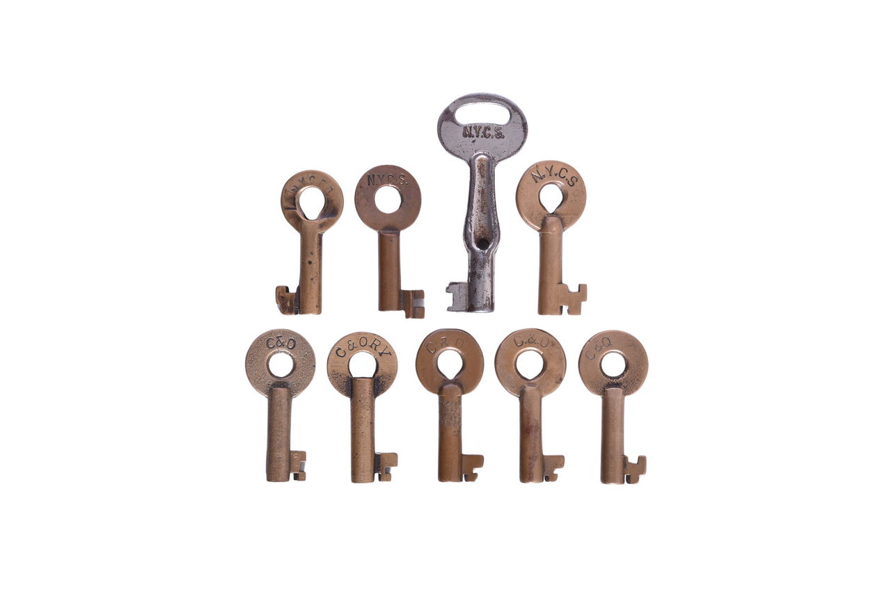 6158 - Nine Chesapeake and Ohio and New York Central Railroad Brass Keys thumbnail