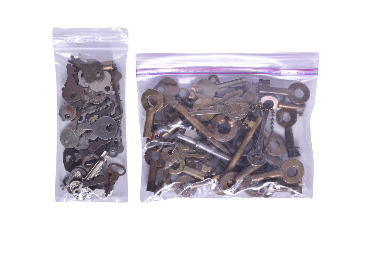 6168 - Group of 80 padlock and lock keys - Flat and Barreled - Adlake, Slaymaker, Crest, Yale, Corbin, National, thumbnail
