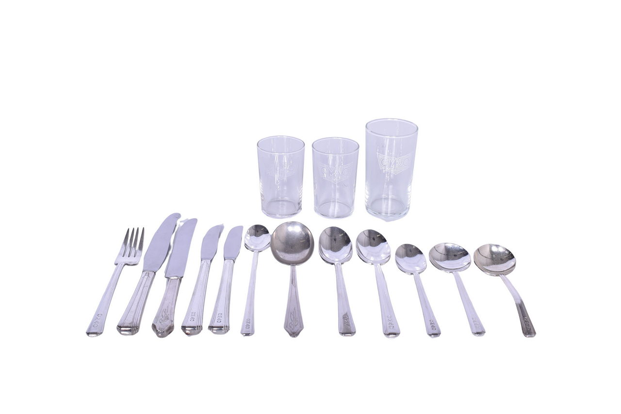 6187 - Fifteen Pieces of Gulf Mobile and Ohio / Northern Railroad Silver Flatware and Glassware - Broadway and Minuet thumbnail