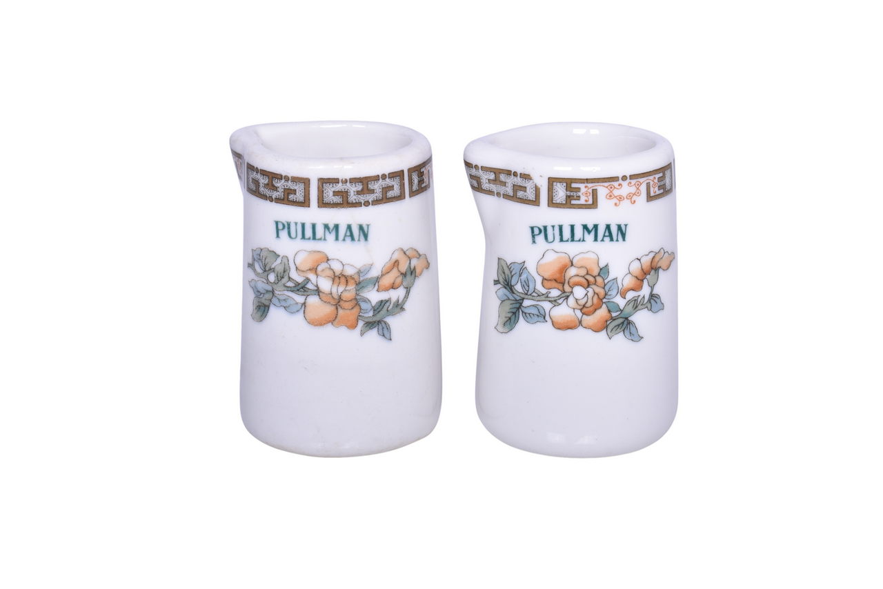 6233 - Pair of Pullman Railroad China Indian Tree No Handle Creamers thumbnail