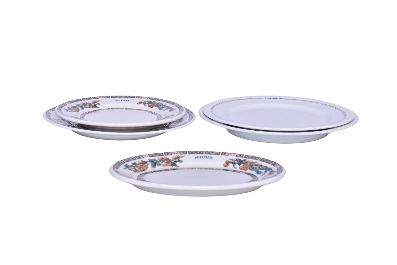 6259 - Five Pieces of Pullman Railroad China Indian Tree and Calumet Dinner Plates and Oval Platter thumbnail
