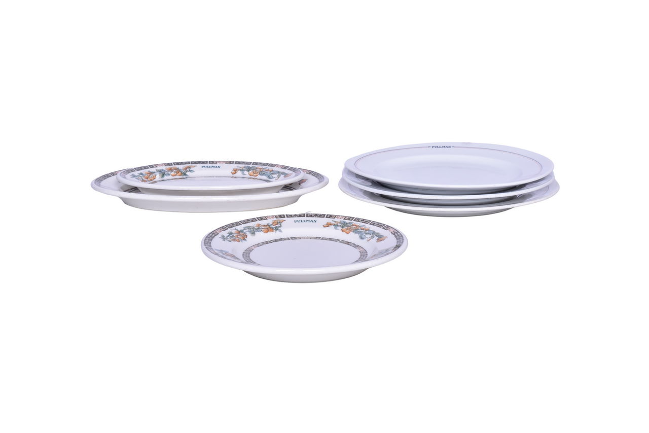 6267 - Six Pieces of Pullman Railroad China Indian Tree and Calumet Dinner Plates and Oval Platters thumbnail
