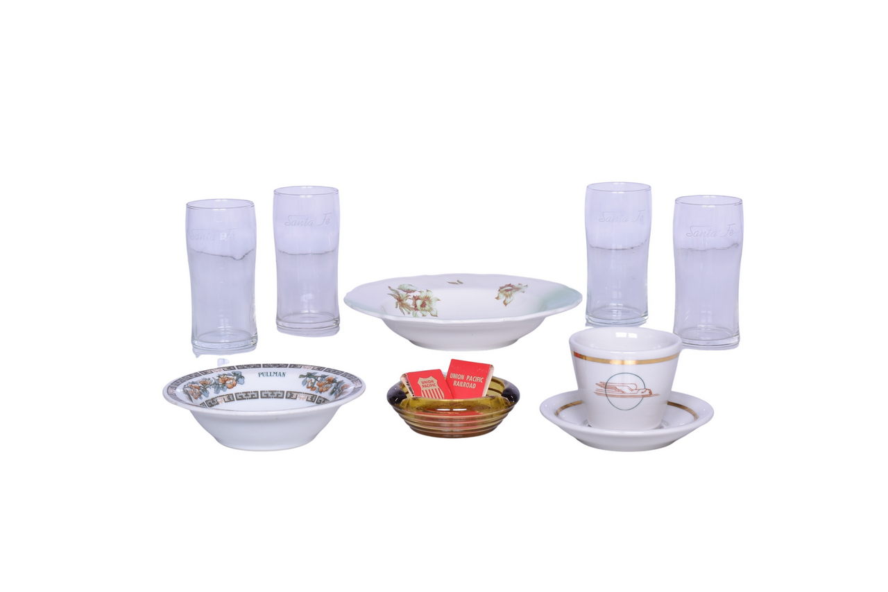 6281 - Ten Pieces of Western Railroad China and Glassware - Santa Fe, Union Pacific, and Pullman thumbnail