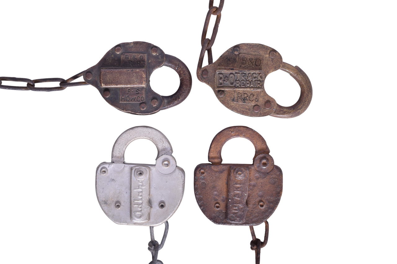 6300 - Five Baltimore and Ohio Railroad Locks - Brass Heart Shaped, Track Repair, FS Hardware, Adlake thumbnail