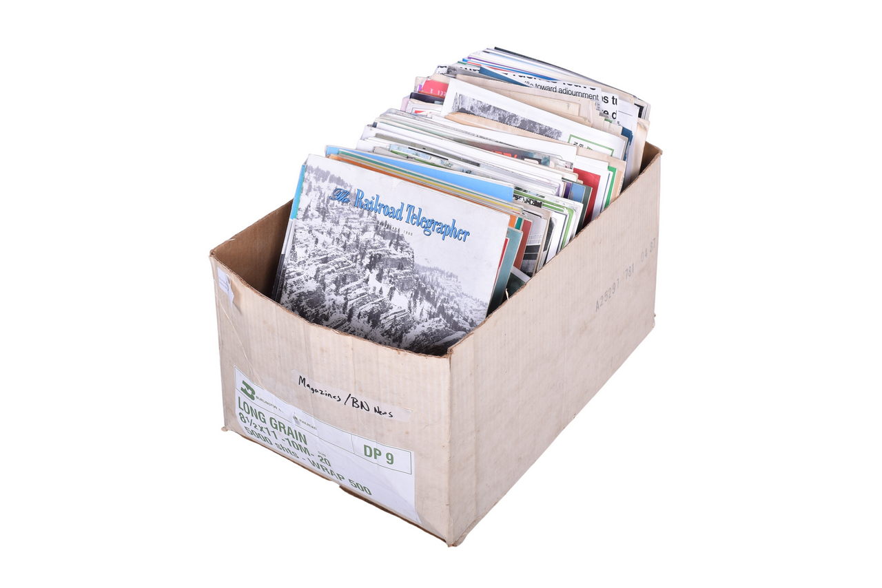 982 - 200+ Issues of Railroad News and Magazines thumbnail