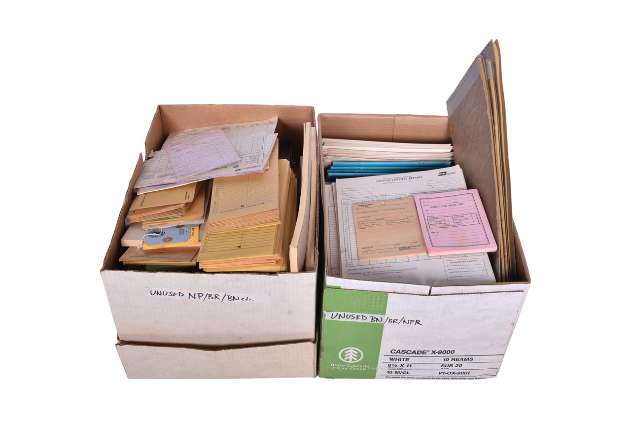 988 - 1000+ Pages of Mixed Railroad Paper - Great Northern, Penn Central, Northern Pacific, Etc. thumbnail