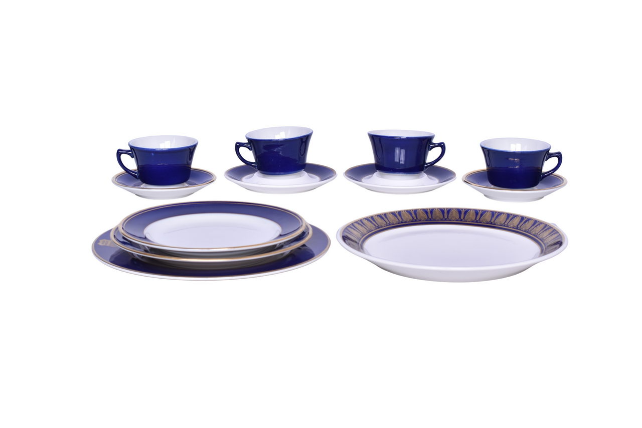 1027 - Union Pacific Railroad China Cobalt Dinner Plate and Assorted Medallion Lamberton Plates, Saucers, and Cups thumbnail