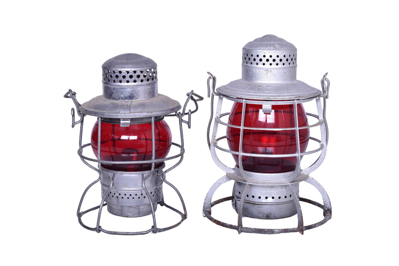 1192 - Pair of Northern Rail Lanterns - Chicago and North Western, New York Central thumbnail