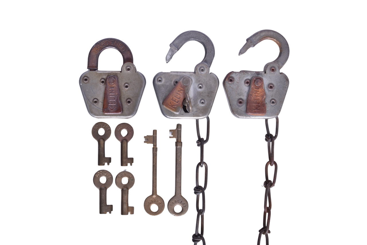 1319 - Ten Soo Line Railroad Brass Keys, Carriage Keys, and Keline Steel Body Locks thumbnail